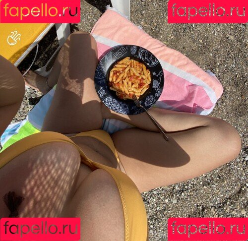 naughty.lola Onlyfans Photo Gallery 