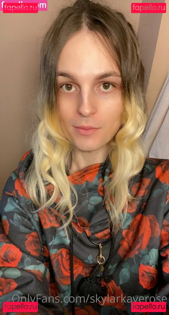 skylarkayerose Onlyfans Photo Gallery 