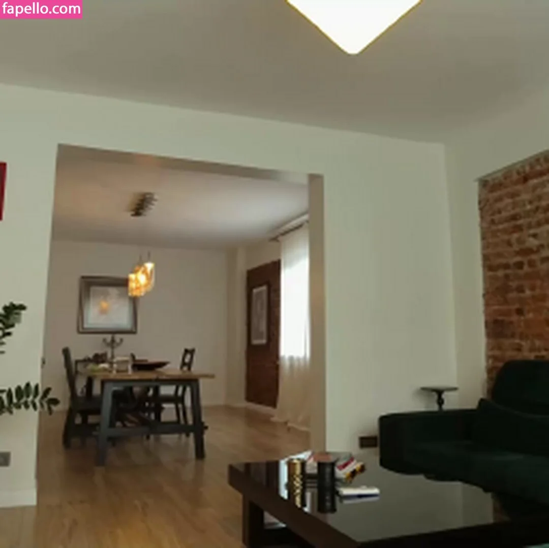 kriss0leoo Onlyfans Photo Gallery 