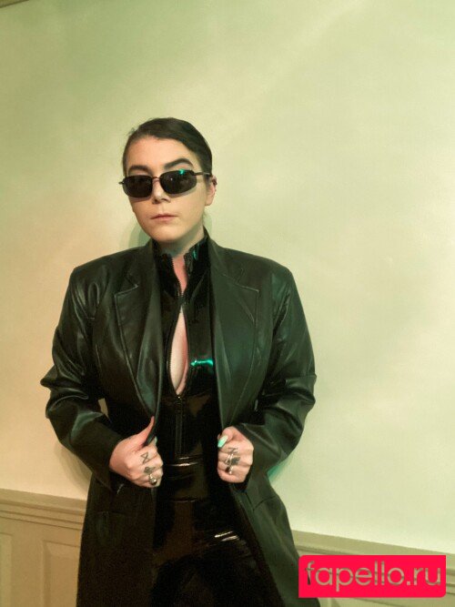 Ready To Glare Onlyfans Photo Gallery 