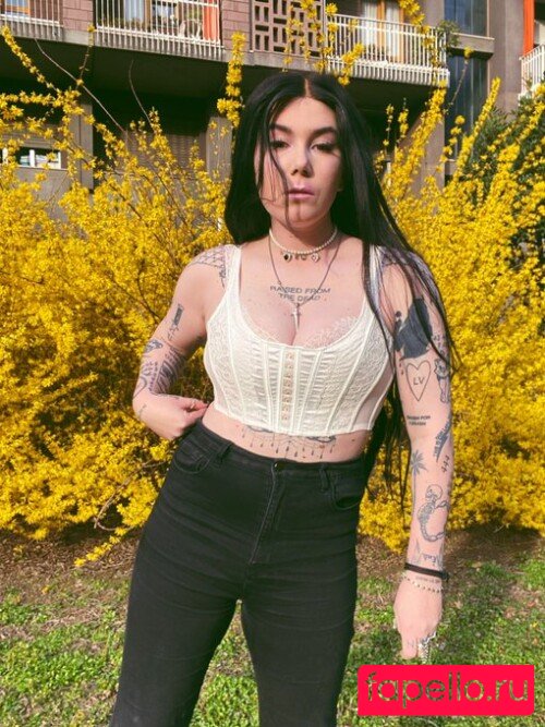 Ready To Glare Onlyfans Photo Gallery 