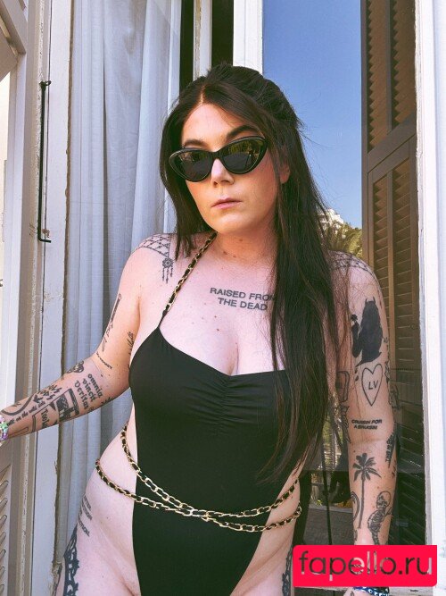 Ready To Glare Onlyfans Photo Gallery 