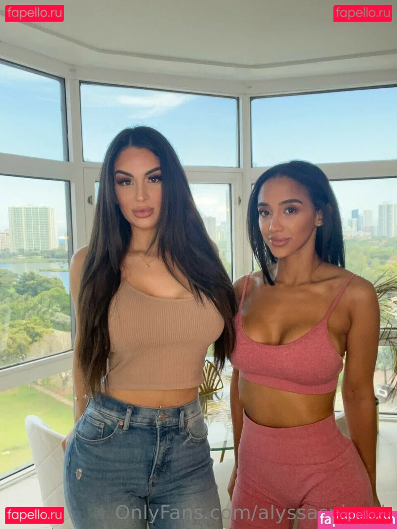 Alyssa Spivack Onlyfans Photo Gallery 