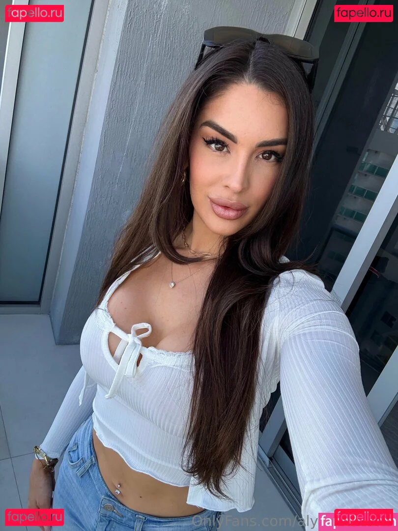 Alyssa Spivack Onlyfans Photo Gallery 