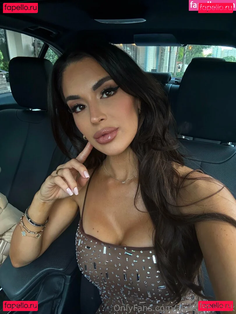 Alyssa Spivack Onlyfans Photo Gallery 