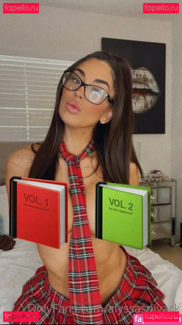 Alyssa Spivack Onlyfans Photo Gallery 
