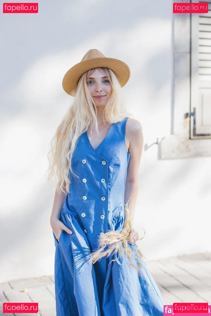 amina.blue Onlyfans Photo Gallery 