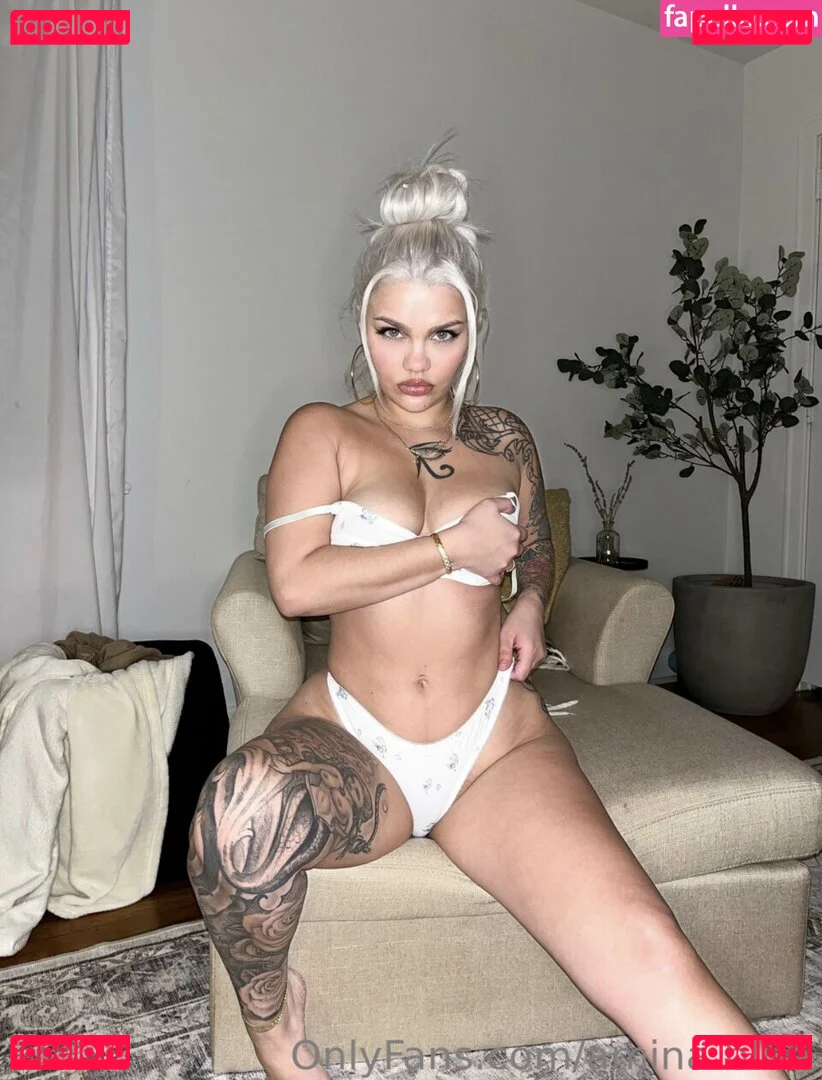 amina.blue Onlyfans Photo Gallery 