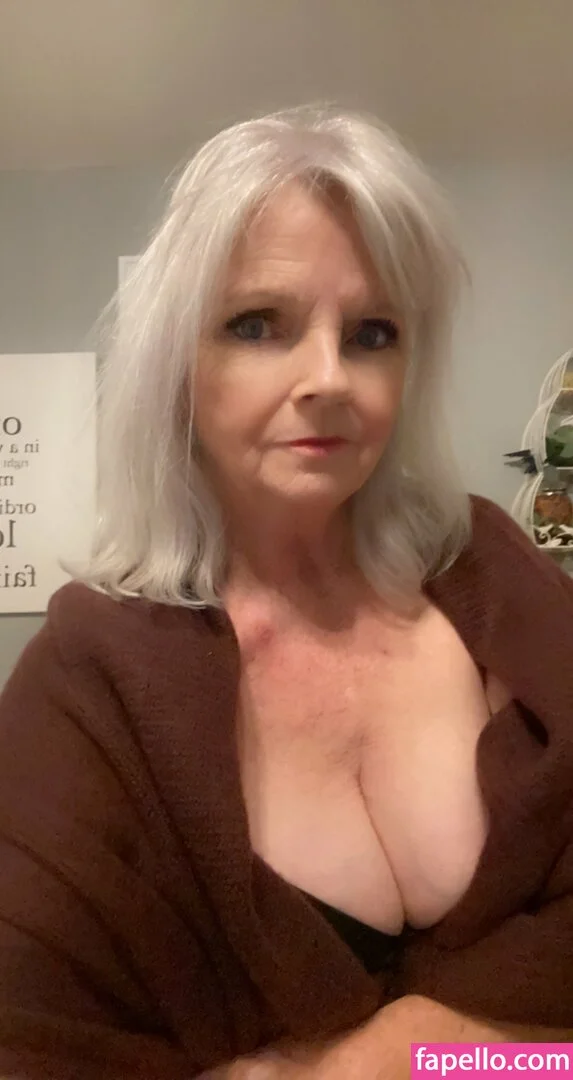 Salsa Nanny Onlyfans Photo Gallery 