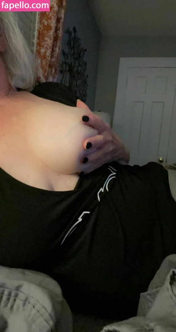 Salsa Nanny Onlyfans Photo Gallery 