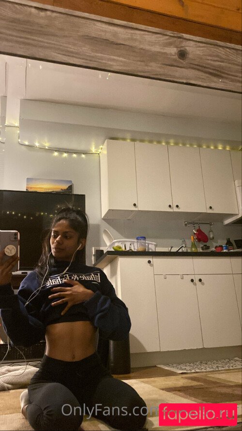 natsabrat Onlyfans Photo Gallery 