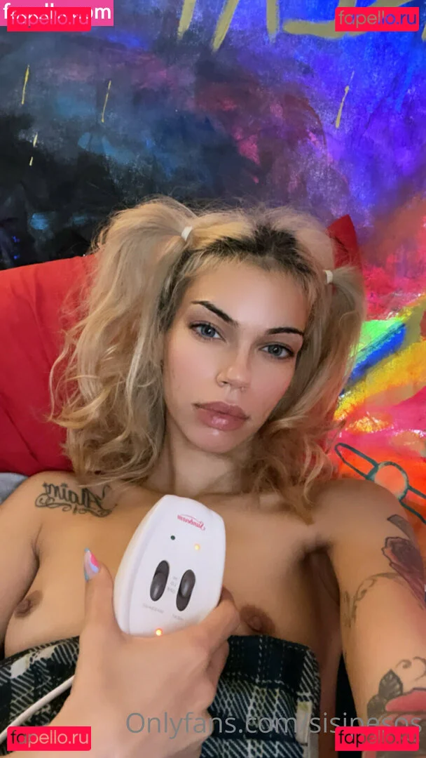 sisipesos Onlyfans Photo Gallery 