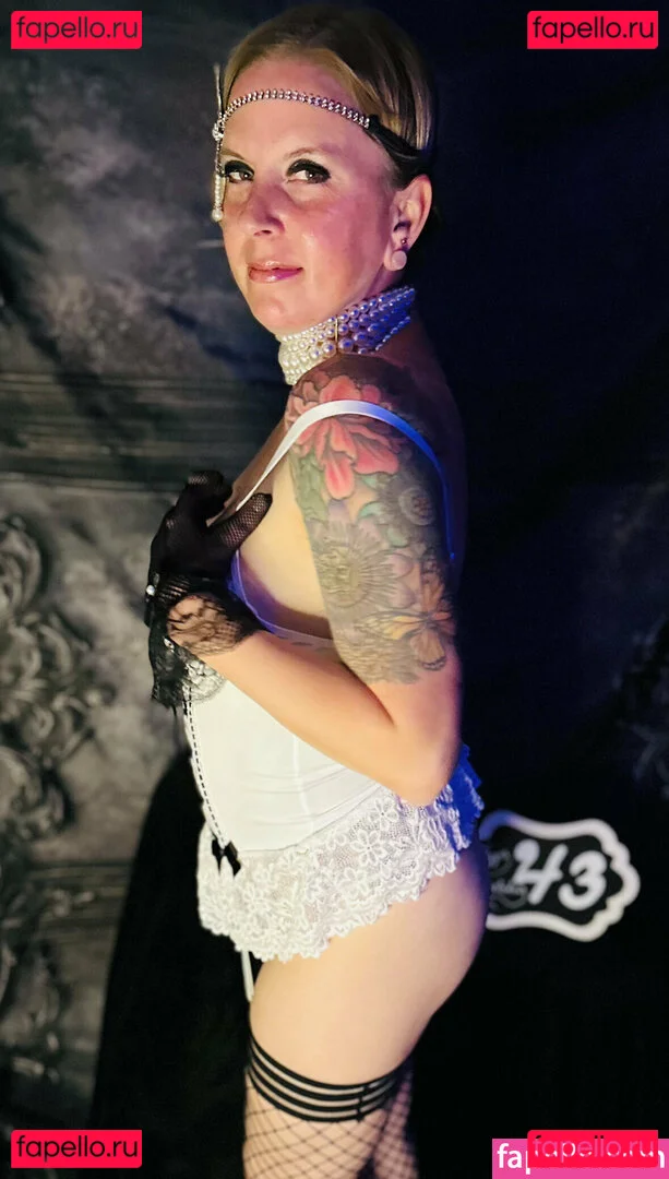 Thesexyvee Onlyfans Photo Gallery 