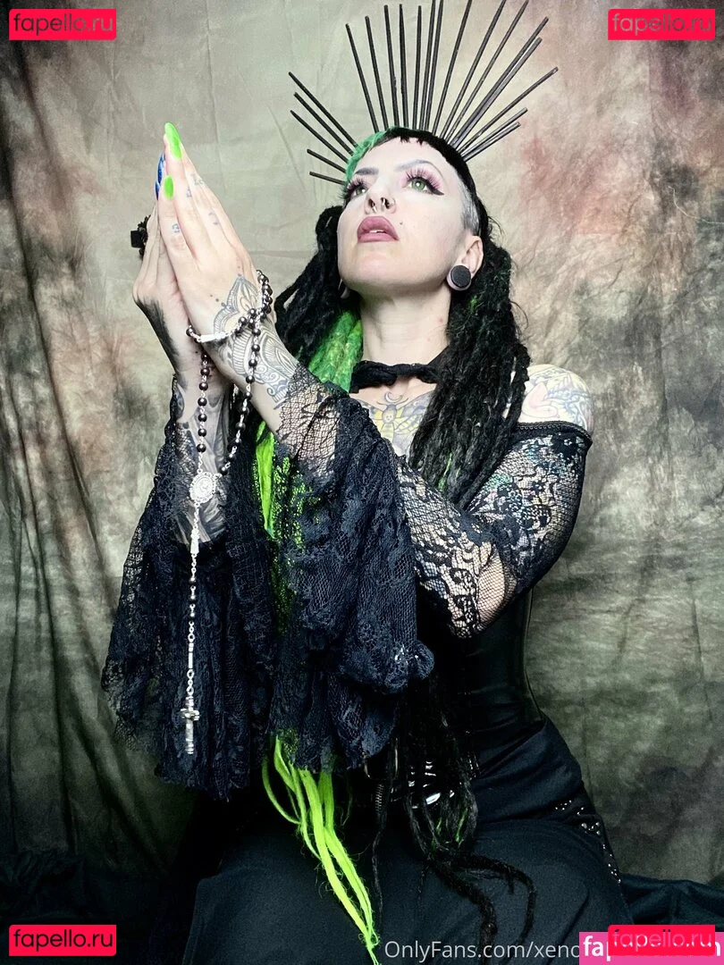 elfspitfree Onlyfans Photo Gallery 