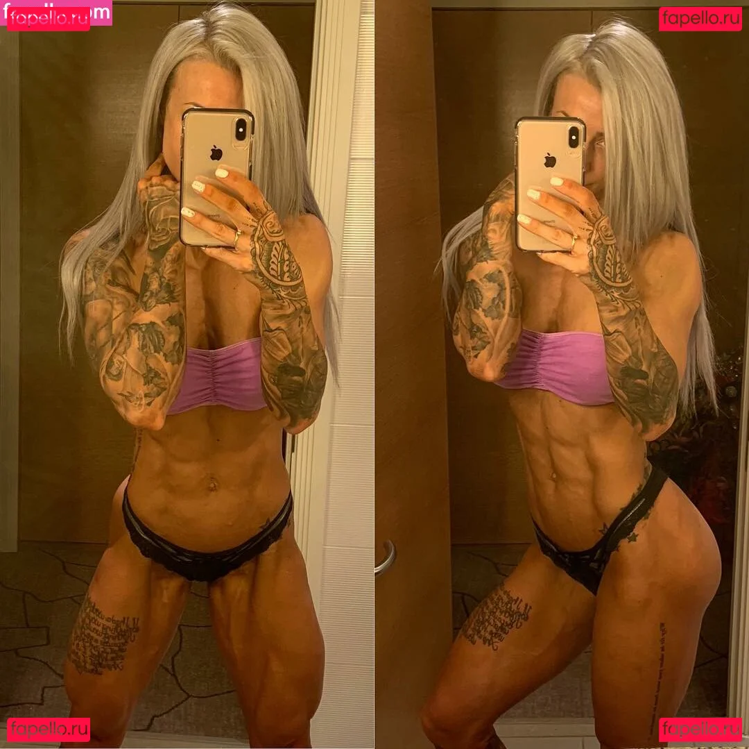 Lauren Kenealy Onlyfans Photo Gallery 