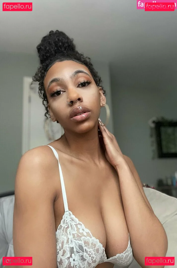 Sydney Celeste Onlyfans Photo Gallery 