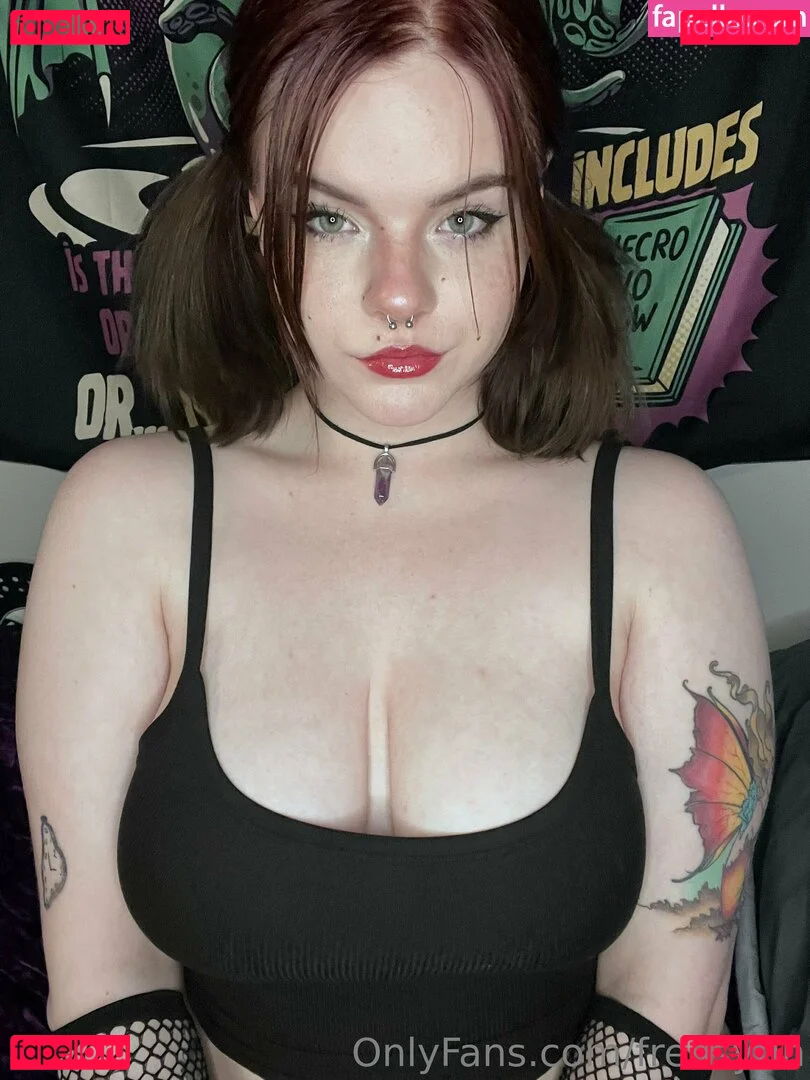 freesyrin Onlyfans Photo Gallery 