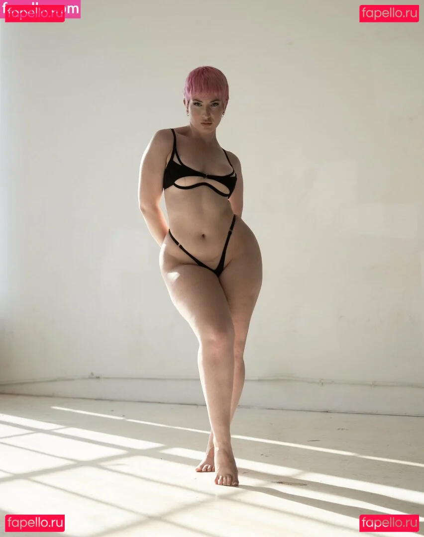 sadgalbri Onlyfans Photo Gallery 