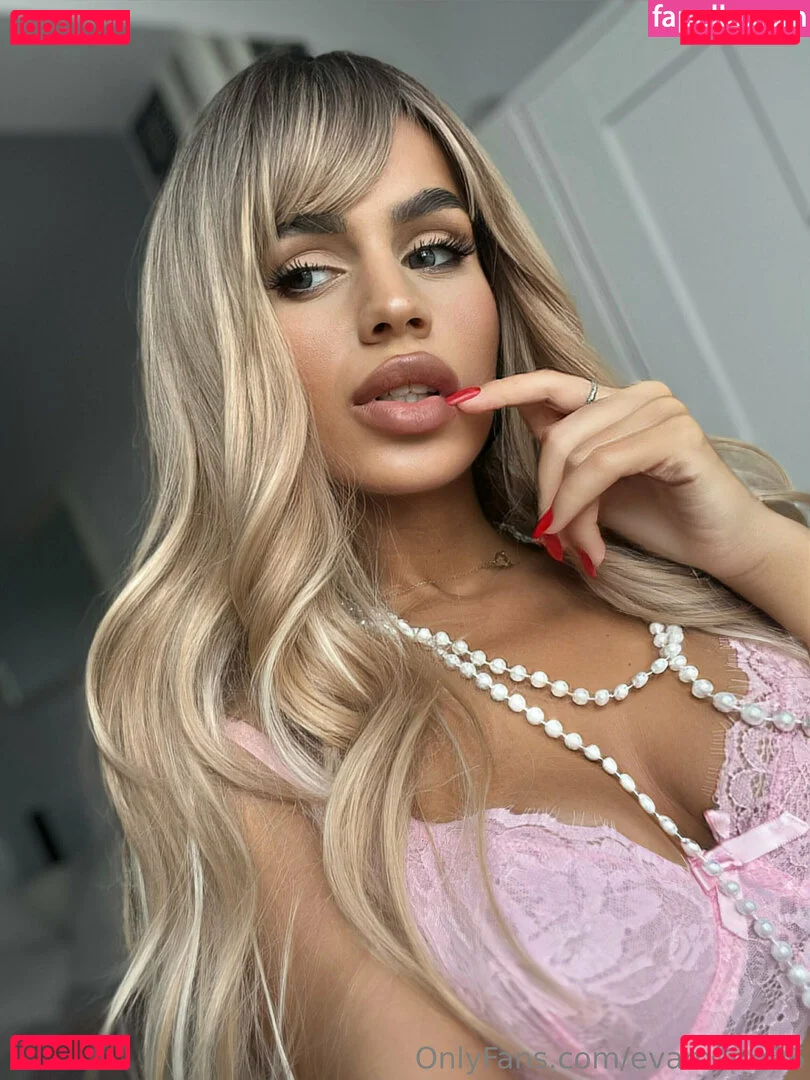 evamarie96 Onlyfans Photo Gallery 