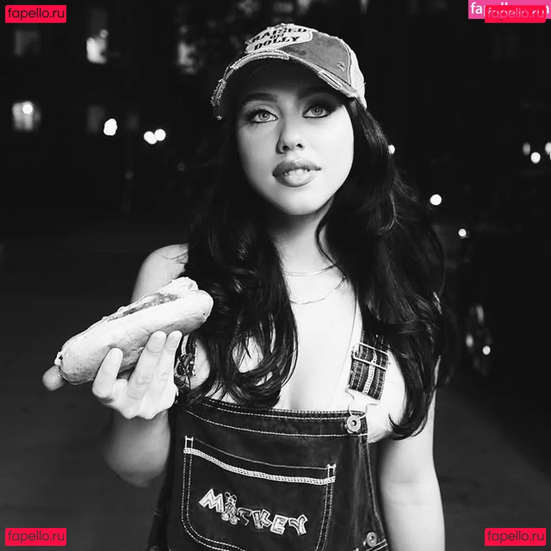 Victoria Alex Onlyfans Photo Gallery 