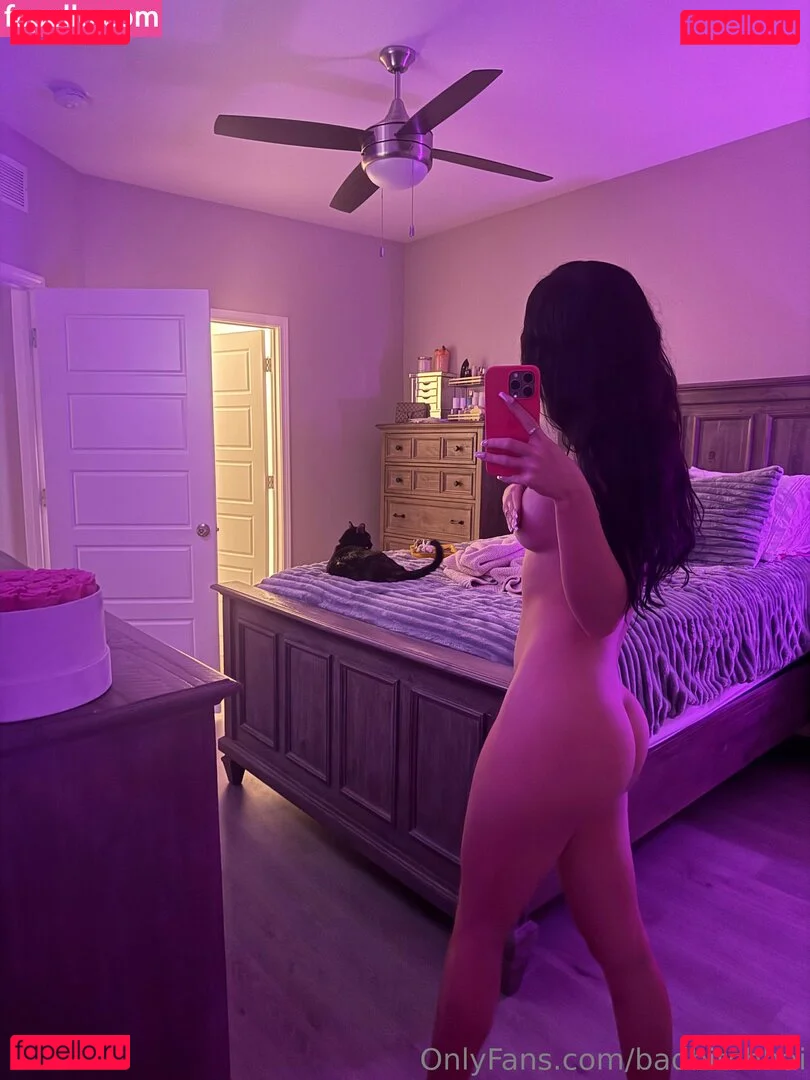 badbitchhai Onlyfans Photo Gallery 