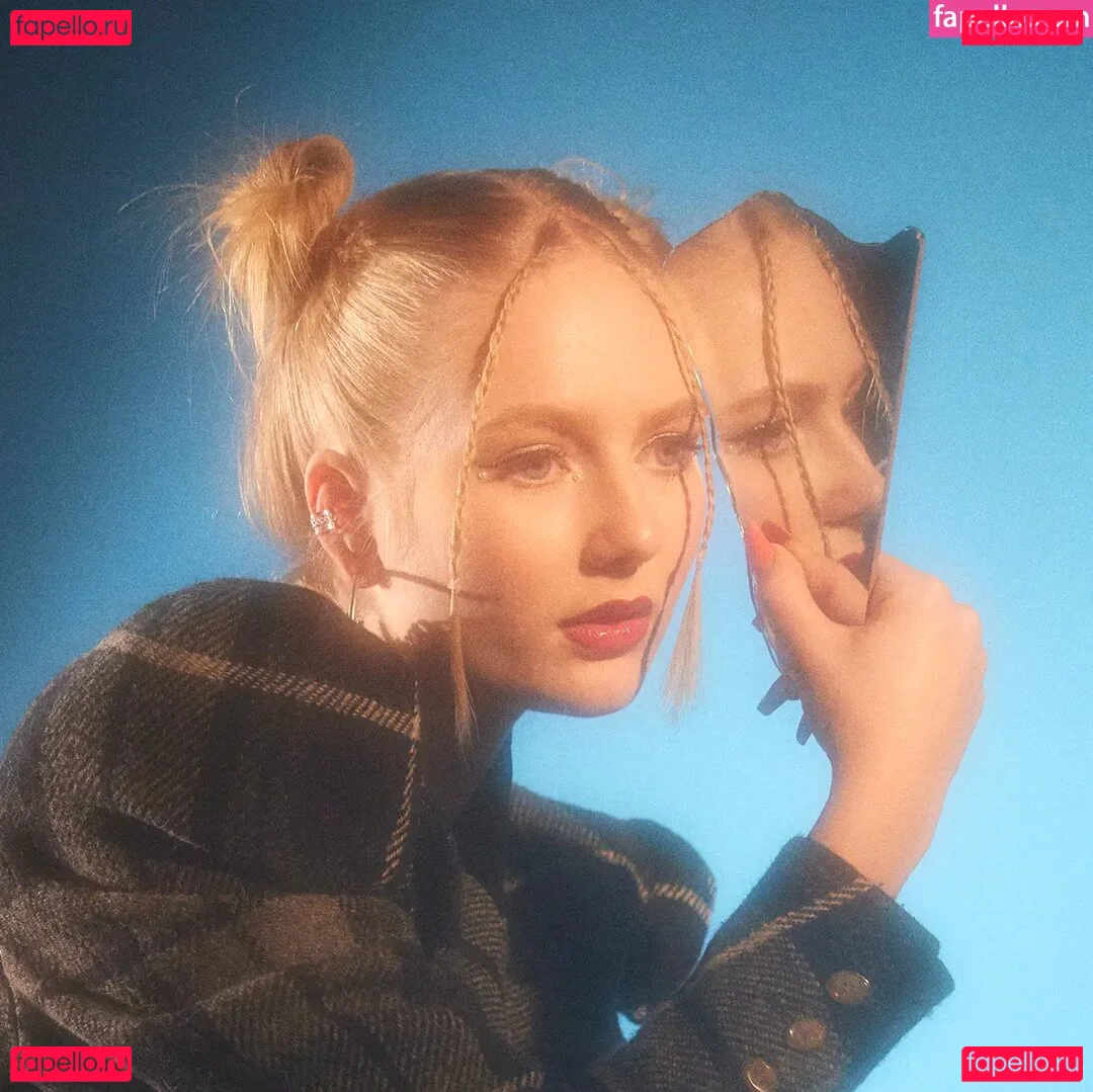 lilyisthatyou Onlyfans Photo Gallery 