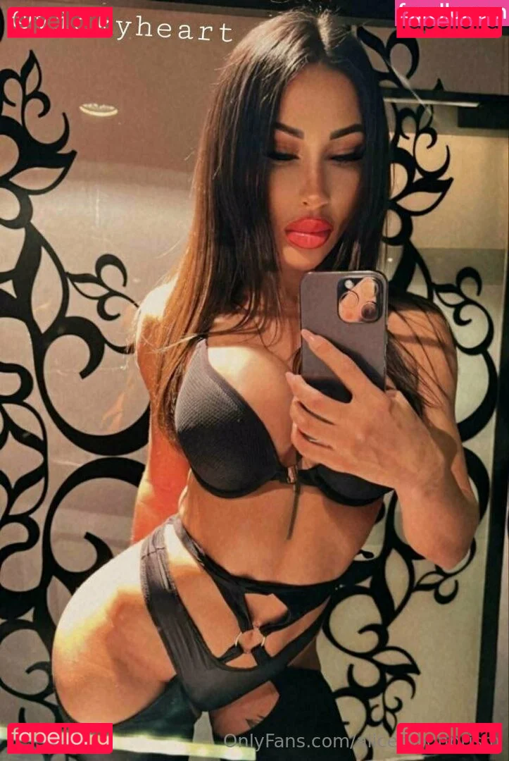 alicemoonprism Onlyfans Photo Gallery 