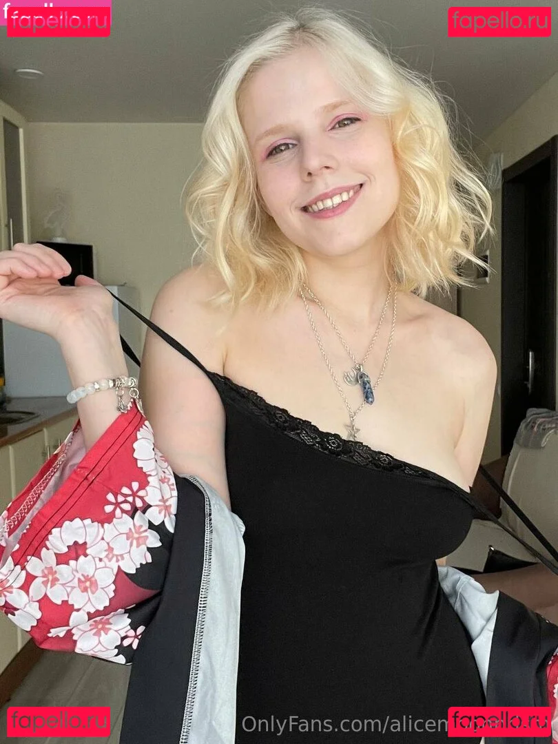 alicemoonprism Onlyfans Photo Gallery 