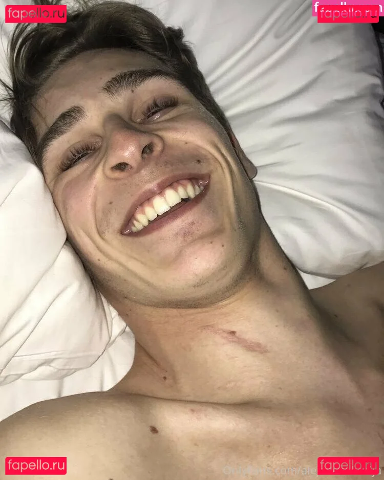 alejandrobocija Onlyfans Photo Gallery 