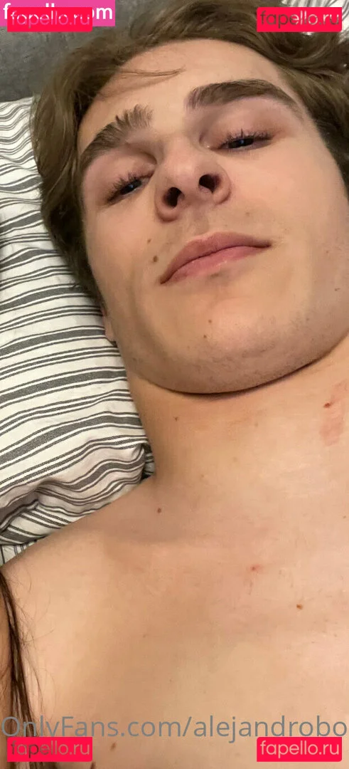 alejandrobocija Onlyfans Photo Gallery 