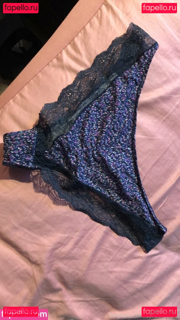 sofiathethirst Onlyfans Photo Gallery 