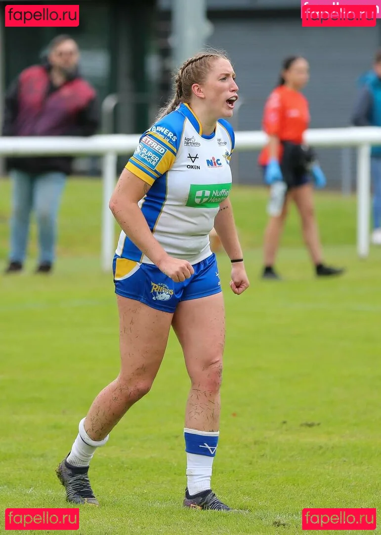 Caitlin Beevers Onlyfans Photo Gallery 