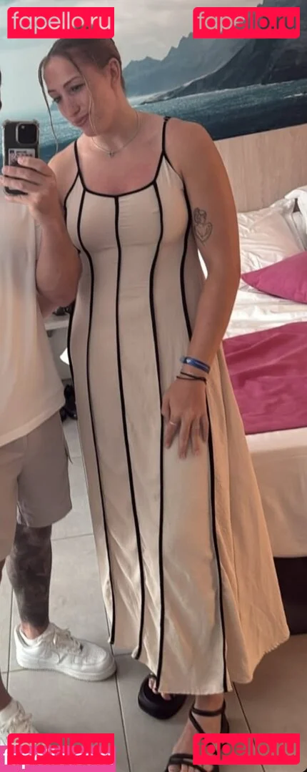 Caitlin Beevers Onlyfans Photo Gallery 