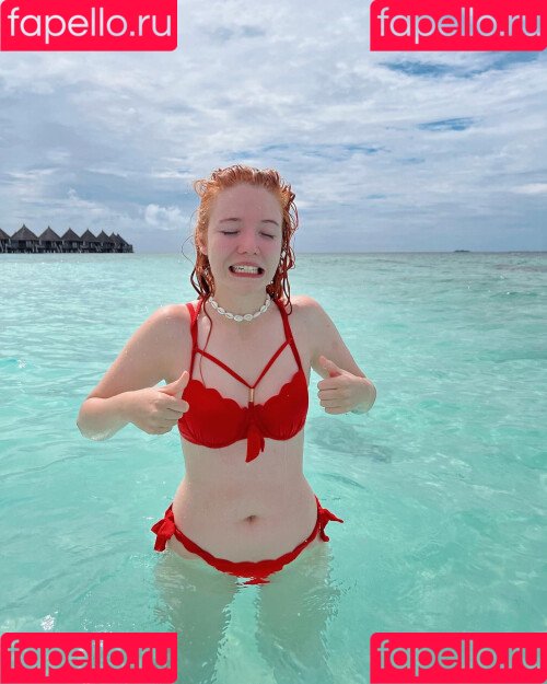 vleafnin Onlyfans Photo Gallery 