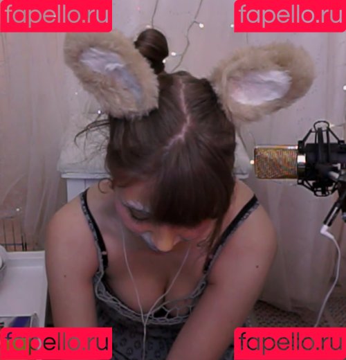 vleafnin Onlyfans Photo Gallery 