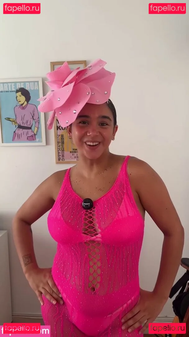 Bella Barp Onlyfans Photo Gallery 