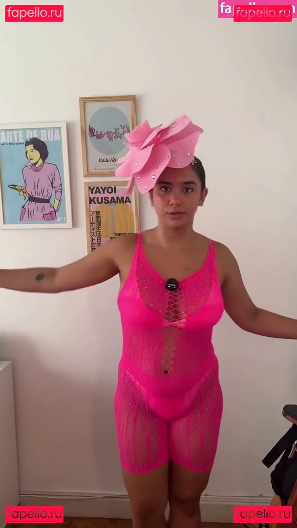 Bella Barp Onlyfans Photo Gallery 