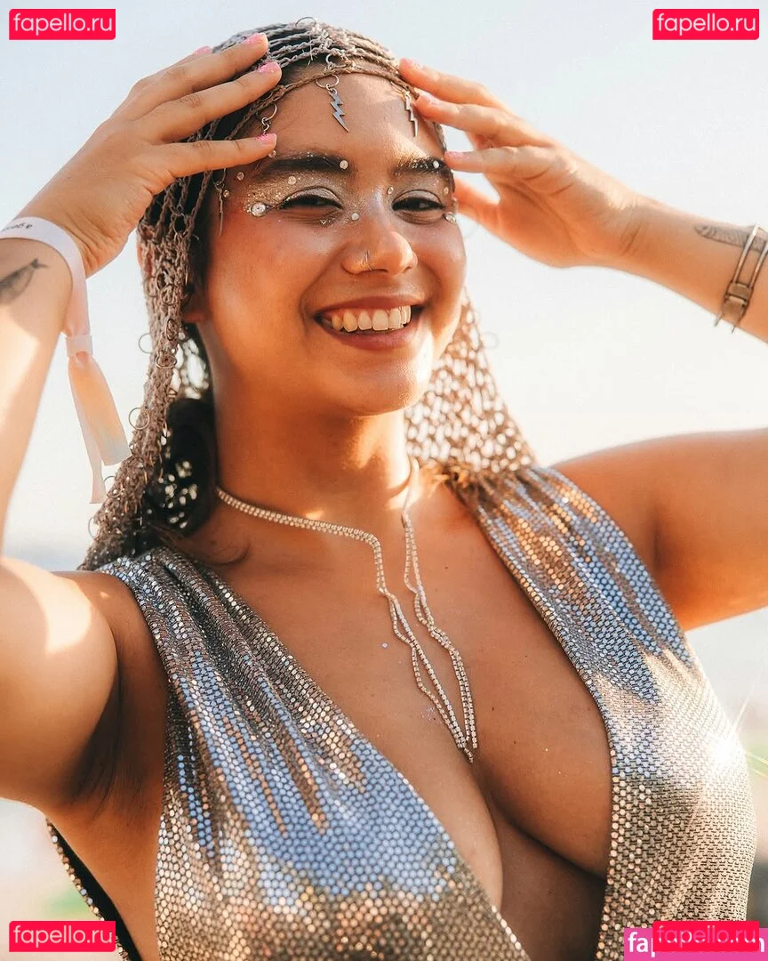 Bella Barp Onlyfans Photo Gallery 