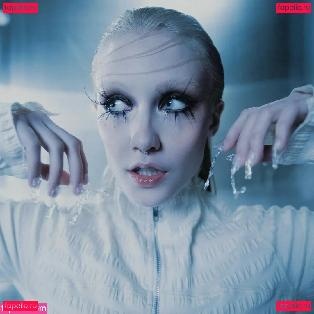 Chloe Moriondo Onlyfans Photo Gallery 