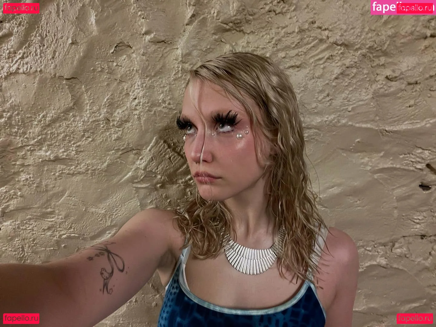 Chloe Moriondo Onlyfans Photo Gallery 