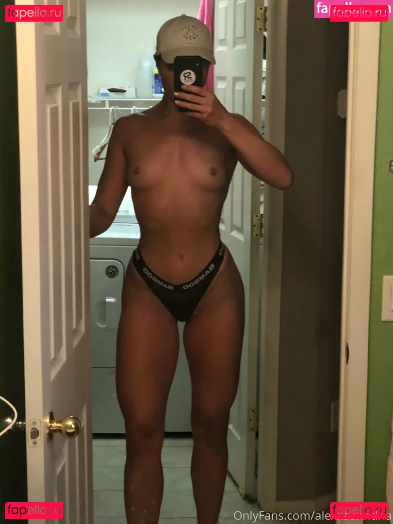 Alexandria Beauregard Onlyfans Photo Gallery 