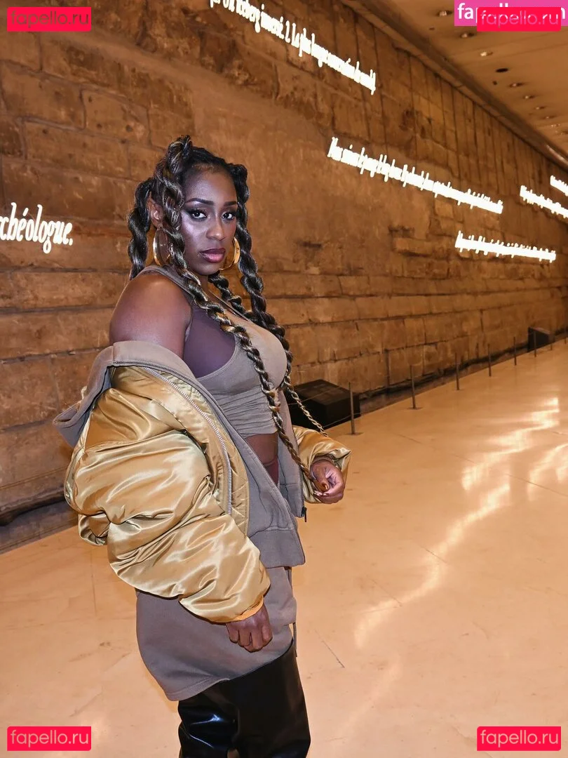 Trinity Fatu Onlyfans Photo Gallery 