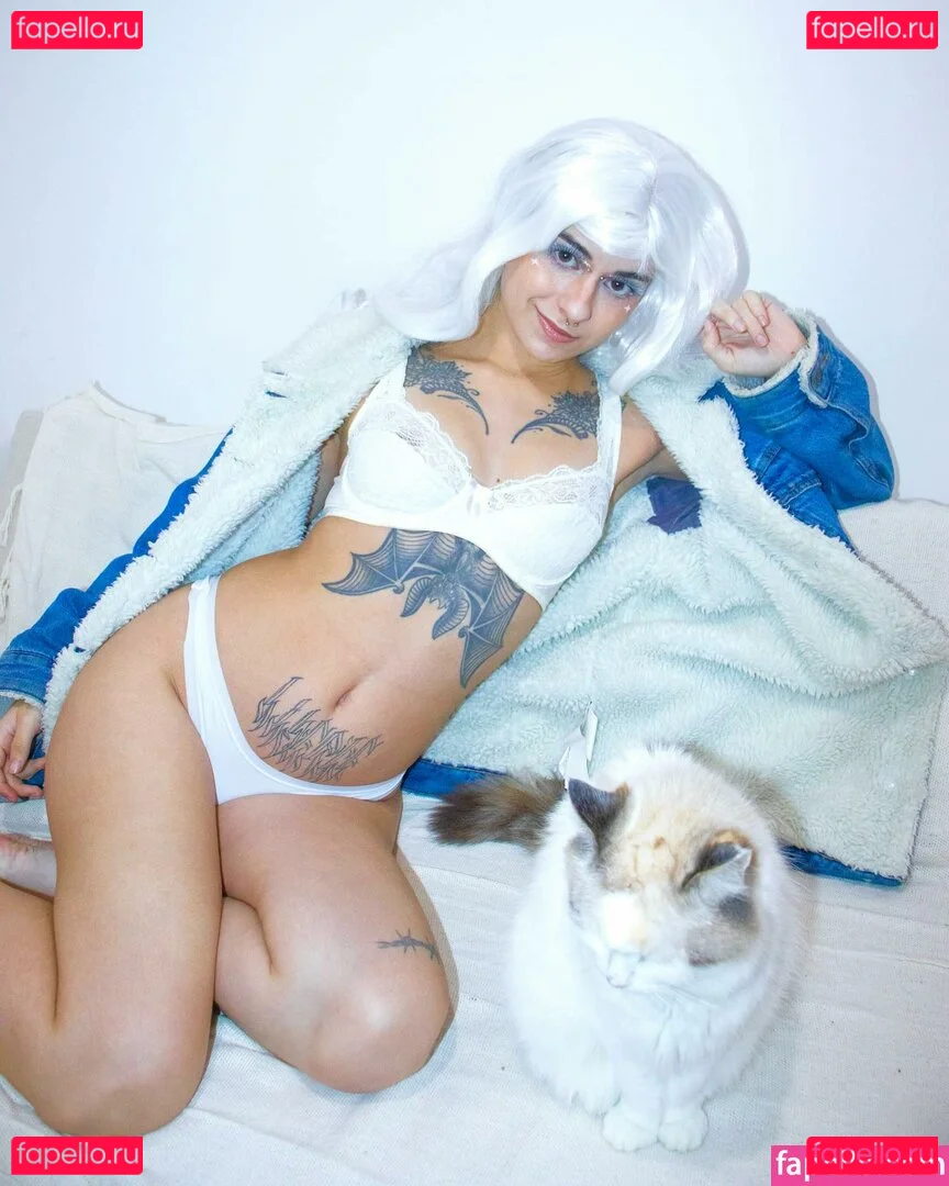 artealtkim Onlyfans Photo Gallery 