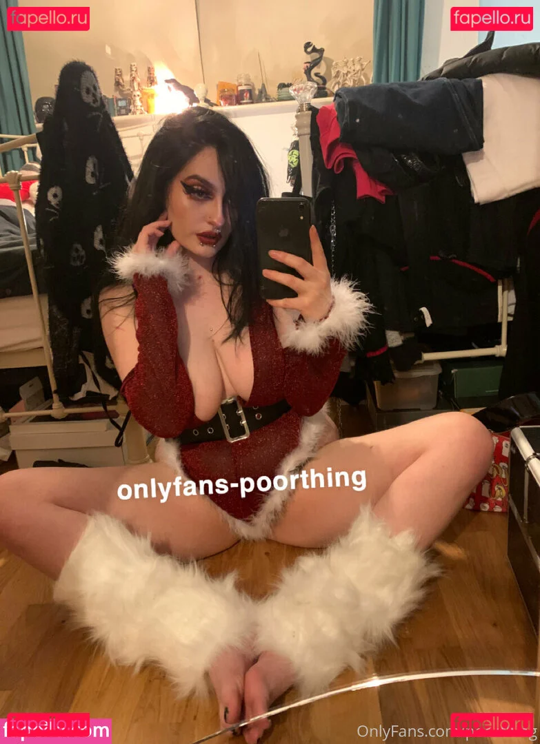 poorthing Onlyfans Photo Gallery 