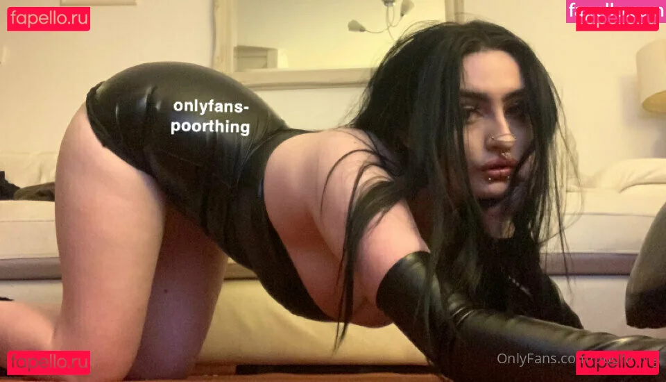 poorthing Onlyfans Photo Gallery 