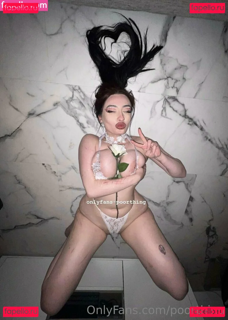 poorthing Onlyfans Photo Gallery 