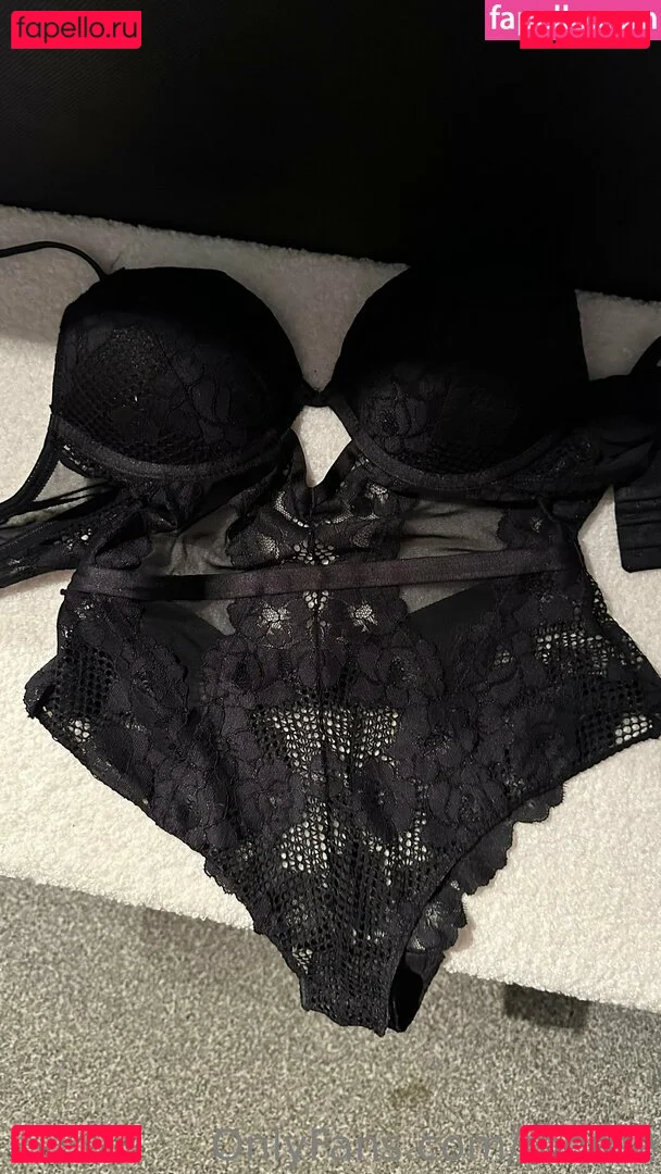 moree Onlyfans Photo Gallery 