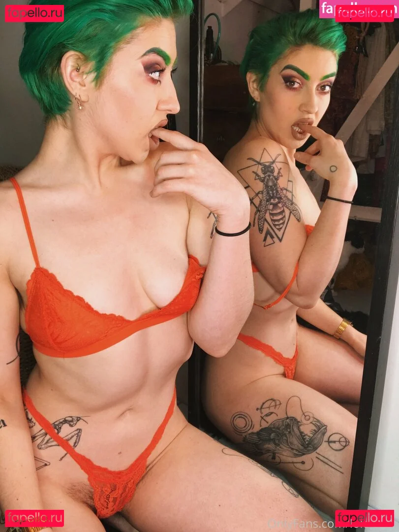 lolobrow Onlyfans Photo Gallery 