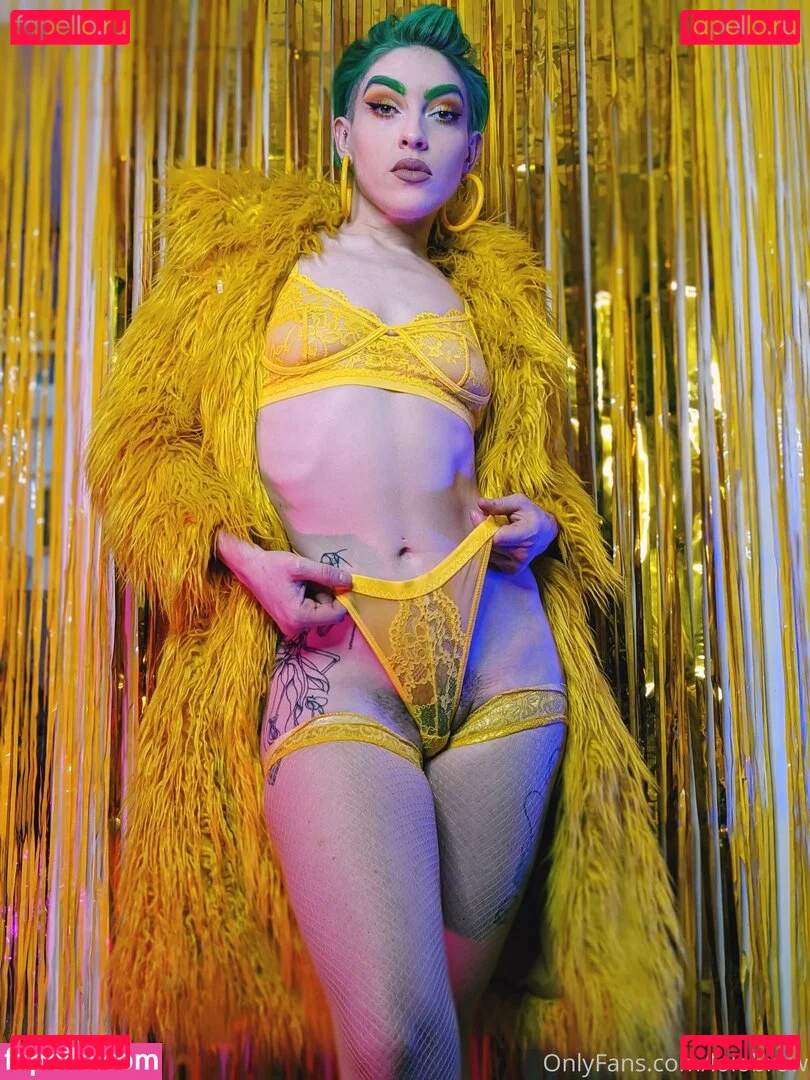 lolobrow Onlyfans Photo Gallery 