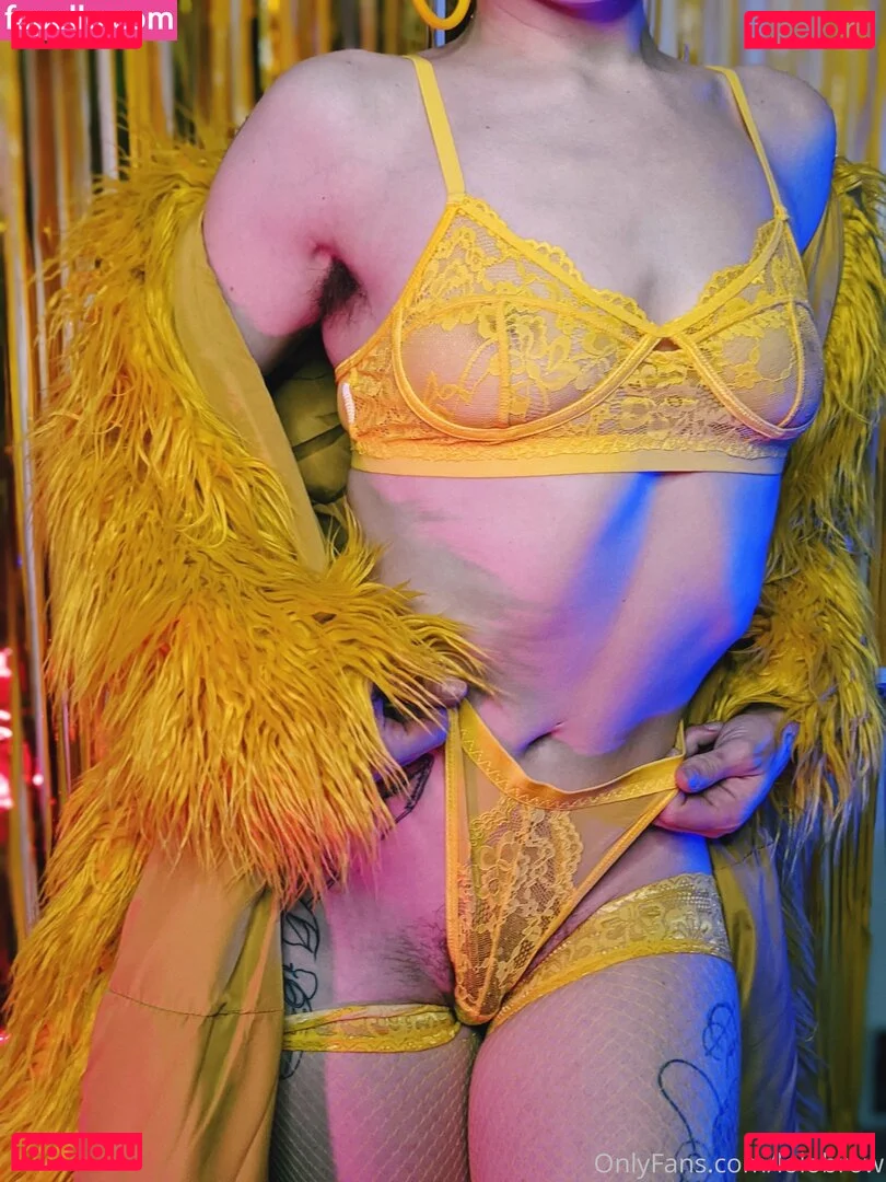 lolobrow Onlyfans Photo Gallery 